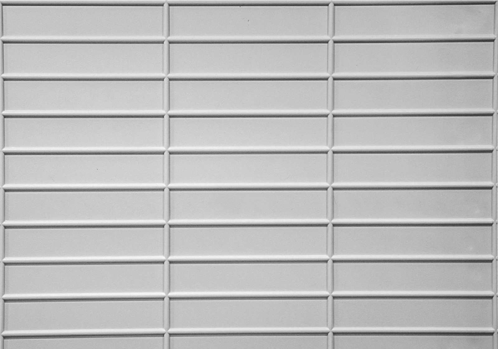 Embedded thin brick formliner panel